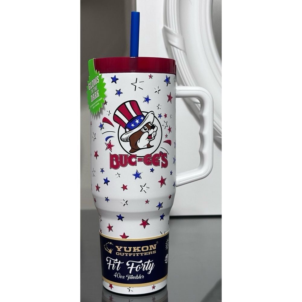 Buc-ee’s 4th of‎ July GLOW IN THE DARK 40oz Tumbler